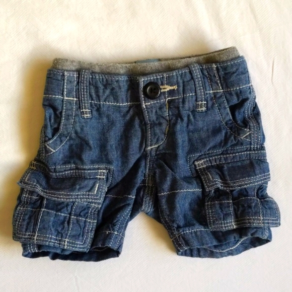 babyGap denim chambray cargo shorts with ribbed elastic waist 3 months baby - Picture 1 of 4